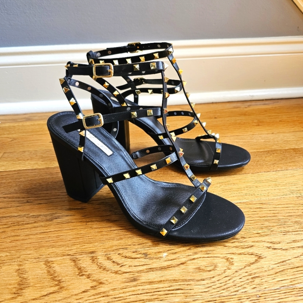 NEW! Liliana Kana-2 Studded Ankle Strap Heels